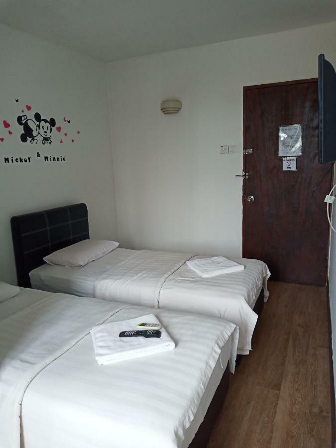 Hotel Truly Asia Kota Kinabalu Exterior photo